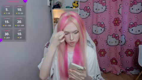 Snapshot of nikkimiltonss chatting on 27, 7, 2026 Nikki online show from 27, 7, 2026