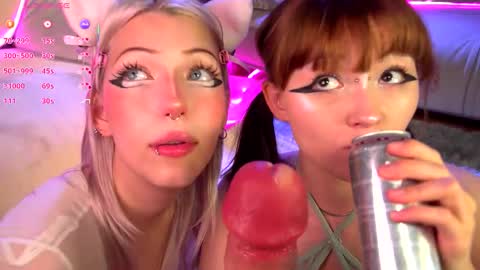 Snapshot of nikkisilk chatting on 19, 9, 2025 Stassy Krissy Aria Lina online show from 19, 9, 2025