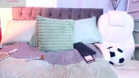 Snapshot of nikkita_ubba chatting on 3, 10, 2025 Nikita online show from 3, 10, 2025