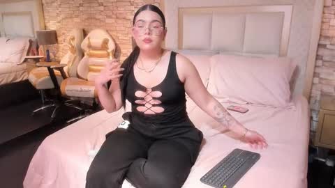 Y E S I online show from 14, 1, 2026