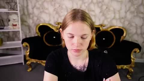 nikkyreyyy online show from 30, 6, 2026