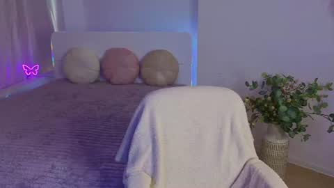 Snapshot of nikkyy_reed chatting on 30, 6, 2026 Nikky online show from 30, 6, 2026