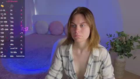 Snapshot of nikkyy_reed chatting on 6, 7, 2026 Nikky online show from 6, 7, 2026