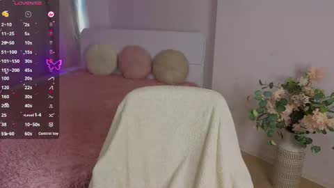 Snapshot of nikkyy_reed chatting on 11, 7, 2026 Nikky online show from 11, 7, 2026
