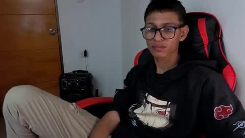 Snapshot of niklaus_wolf chatting on 2, 3, 2026 niklaus_wolf online show from 2, 3, 2026