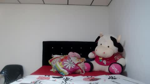 Snapshot of nikol_25 chatting on 29, 10, 2025 nikol_25 online show from 29, 10, 2025