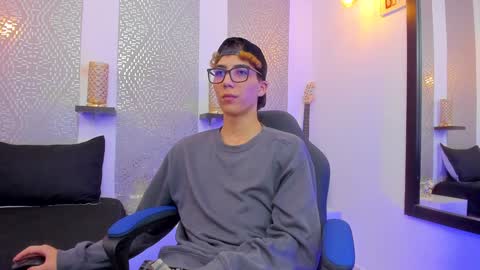    online show from 3, 1, 2025