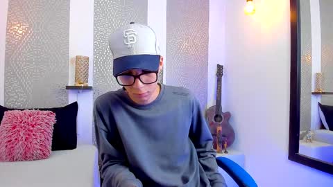    online show from 27, 1, 2025