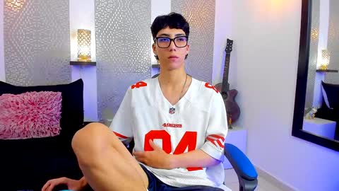    online show from 28, 1, 2025