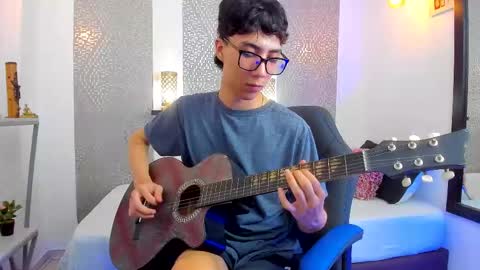    online show from 10, 2, 2025