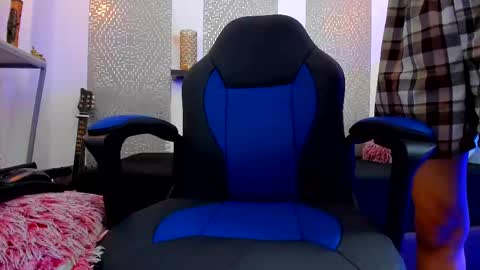    online show from 20, 2, 2025