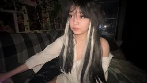 nikoli_naw online show from 10, 2, 2026