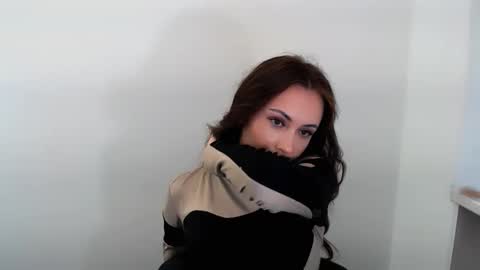 nikonara_ online show from 15, 10, 2025