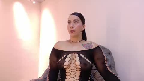  NIKY SMIT  online show from 8, 11, 2025