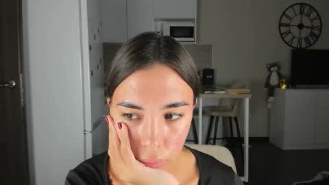 Bella online show from 24, 10, 2025