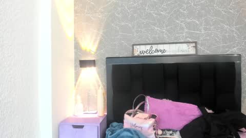 Snapshot of nina_cute06 chatting on 27, 1, 2025 Nina online show from 27, 1, 2025