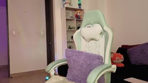 Nina Neon Nostrade online show from 16, 4, 2026