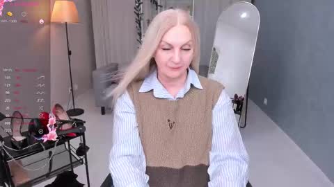 Snapshot of nina_deville chatting on 14, 12, 2025 Nina online show from 14, 12, 2025