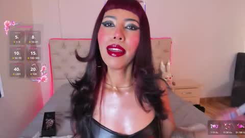 Nina Fox  online show from 17, 3, 2026