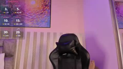 Snapshot of nina_glow_ chatting on 1, 8, 2026 nina_glow_ online show from 1, 8, 2026