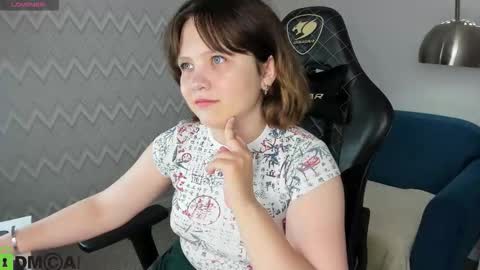 Snapshot of nina_lunaa chatting on 13, 9, 2025 nina lunaa online show from 13, 9, 2025