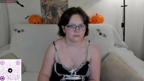 Snapshot of nina_lunaa chatting on 28, 10, 2025 nina lunaa online show from 28, 10, 2025