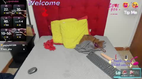 Snapshot of nina_petit chatting on 26, 1, 2025 Nina online show from 26, 1, 2025
