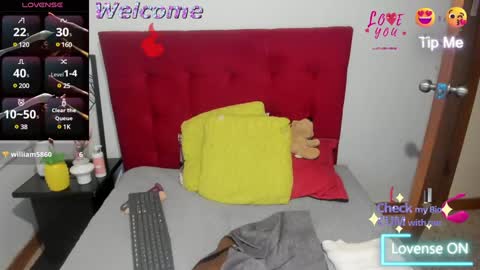 Snapshot of nina_petit chatting on 1, 2, 2025 Nina online show from 1, 2, 2025