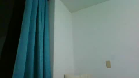 Snapshot of nina_petit chatting on 17, 2, 2025 Nina online show from 17, 2, 2025