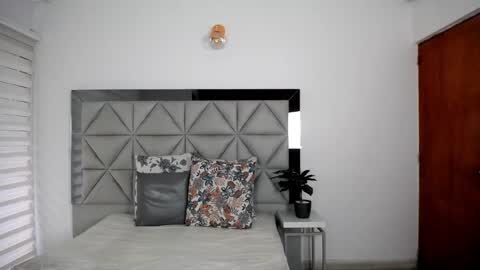  Nina  online show from 9, 1, 2025