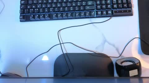 Follow me.. Live 1430 to 2100 online show from 23, 4, 2026