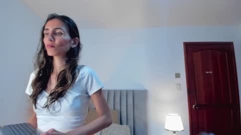 Nina online show from 28, 12, 2024