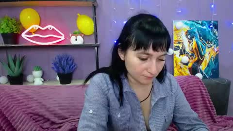 ninaflawlees online show from 23, 1, 2025