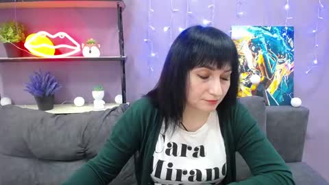 ninaflawlees online show from 28, 1, 2025