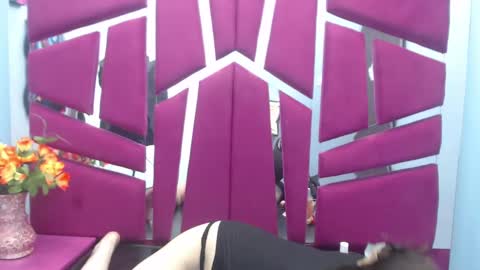 Nina online show from 11, 3, 2025