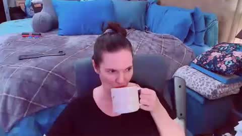 Snapshot of ninajaymes chatting on 4, 2, 2026 Nina Jaymes online show from 4, 2, 2026