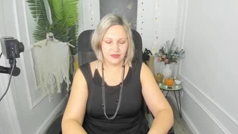 ninastarle online show from 17, 10, 2025