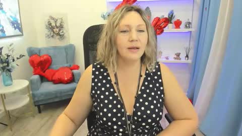 ninastarle online show from 8, 2, 2026