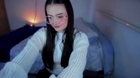 Snapshot of ninavolkov chatting on 26, 6, 2026 ninavolkov online show from 26, 6, 2026