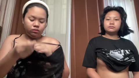 Snapshot of nini_luvskorn chatting on 19, 4, 2026 nini_luvskorn online show from 19, 4, 2026