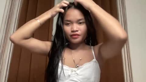 Snapshot of nini_luvskorn chatting on 3, 6, 2026 nini_luvskorn online show from 3, 6, 2026