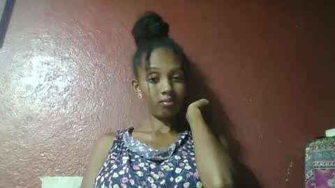 ninie246746 online show from 11, 2, 2025