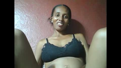 ninie246746 online show from 13, 2, 2025