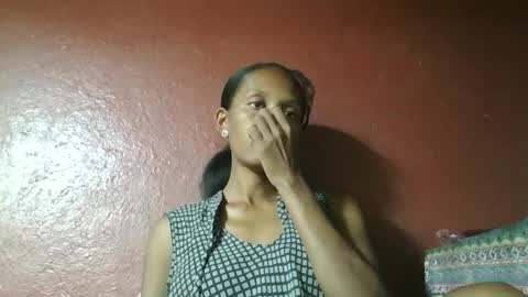 ninie246746 online show from 20, 2, 2025