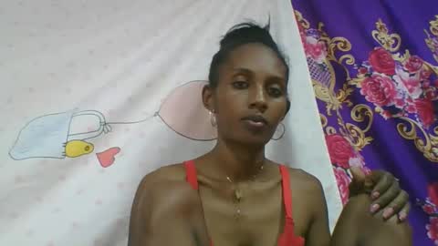 ninie246746 online show from 25, 3, 2026