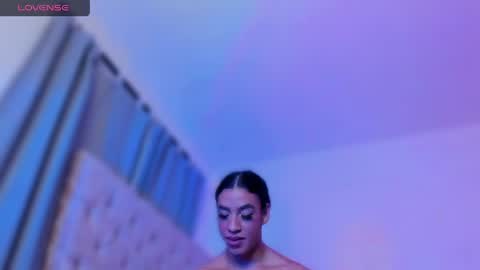 Snapshot of ninonbeart chatting on 15, 5, 2026 Ninon Beart online show from 15, 5, 2026