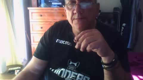 Dennis online show from 2, 10, 2025