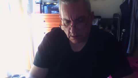 Dennis online show from 3, 10, 2025