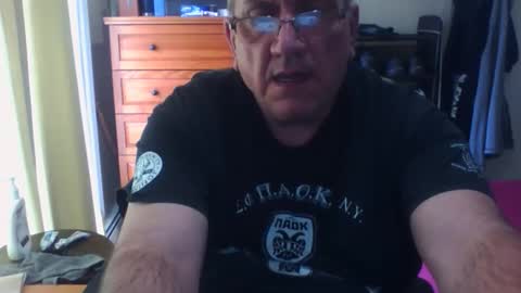Dennis online show from 15, 10, 2025