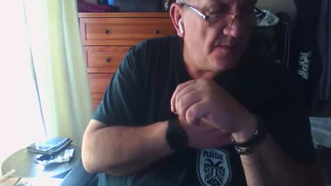 Dennis online show from 1, 12, 2025